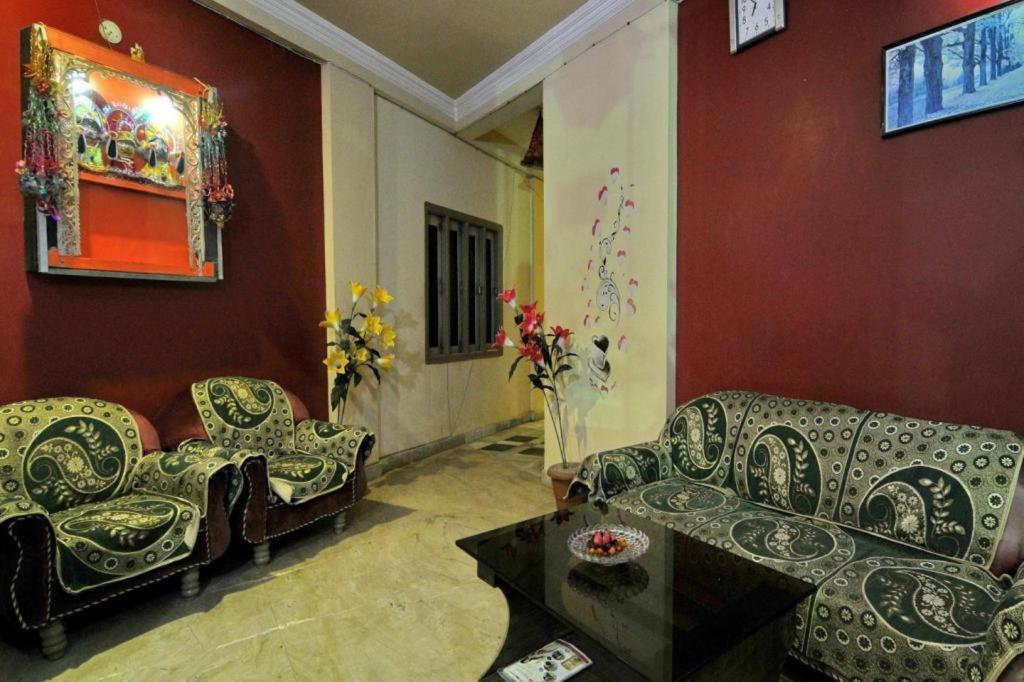 Golden Dust Hotel Puri Exterior photo
