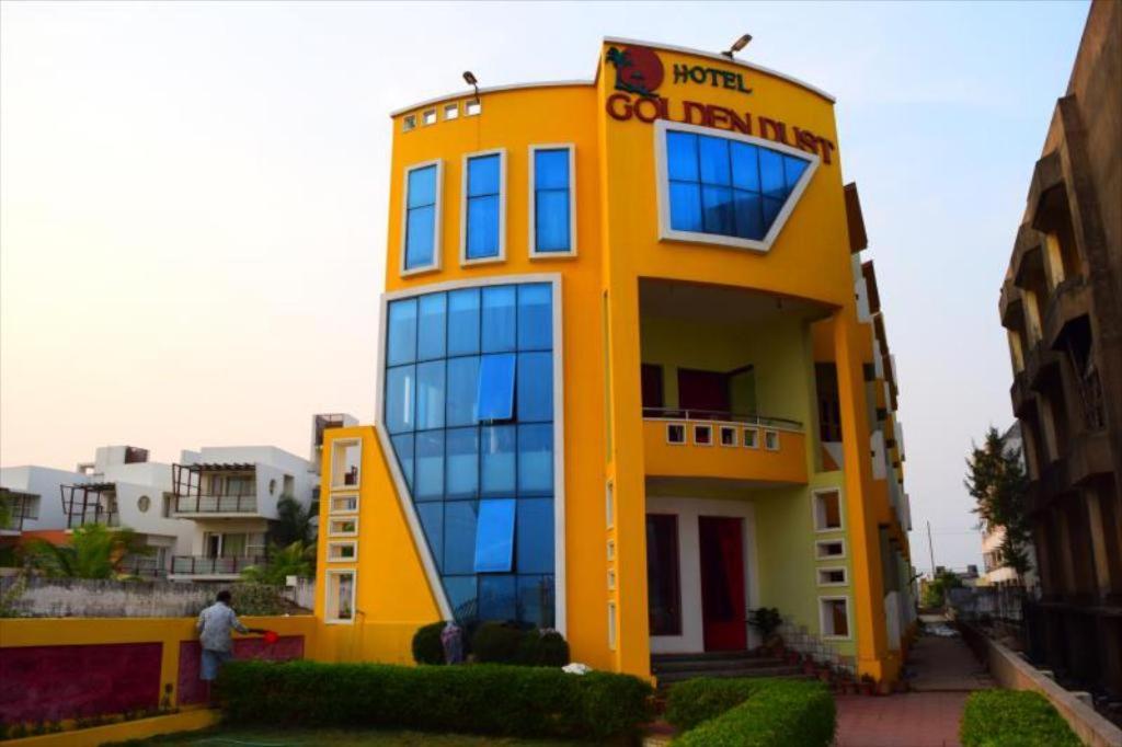Golden Dust Hotel Puri Exterior photo