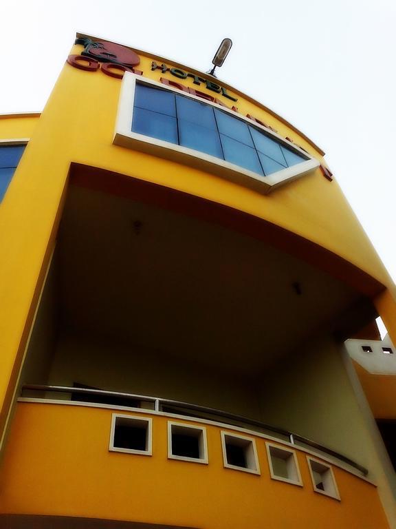 Golden Dust Hotel Puri Exterior photo